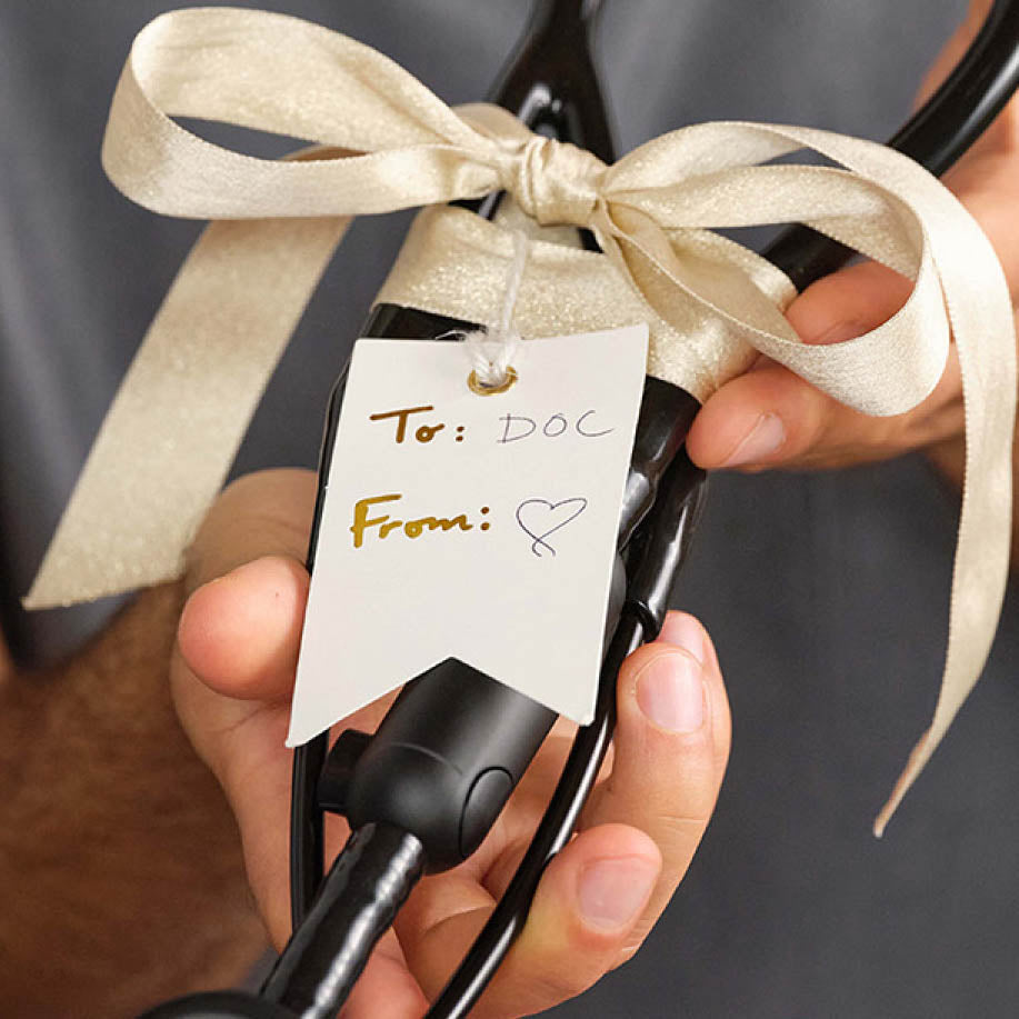 The Importance of Personalized Gifts: Why They Matter